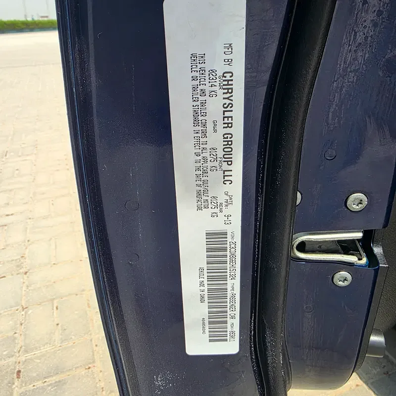 Dodge Charger 3.6 AT RWD (296 hp) - 11