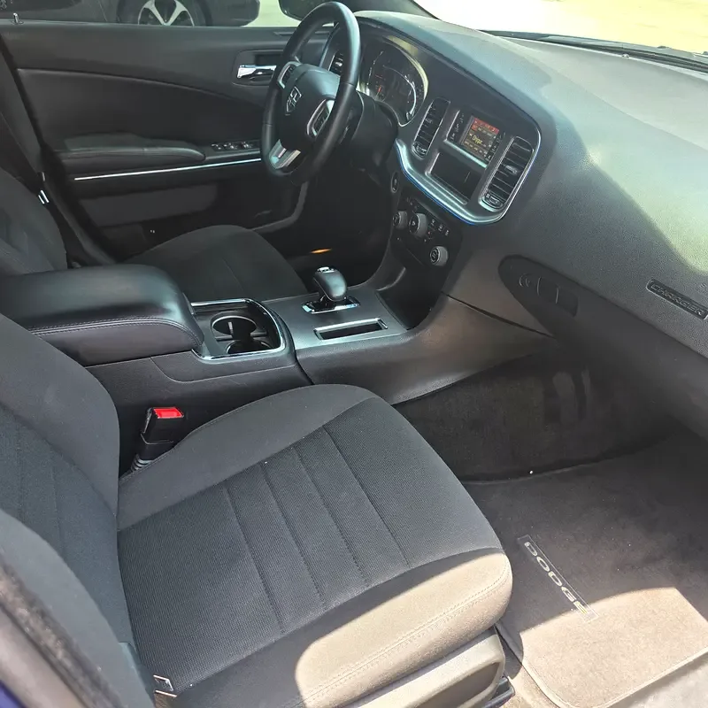 Dodge Charger 3.6 AT RWD (296 hp) - 13