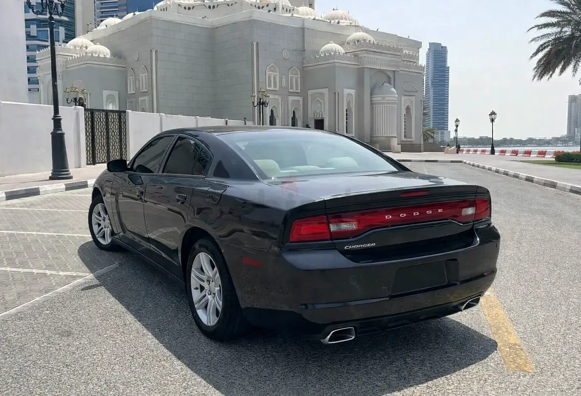 Dodge Charger 3.6 AT RWD (296 hp) - 5
