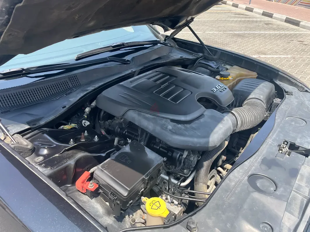 Dodge Charger 3.6 AT RWD (296 hp) - 10