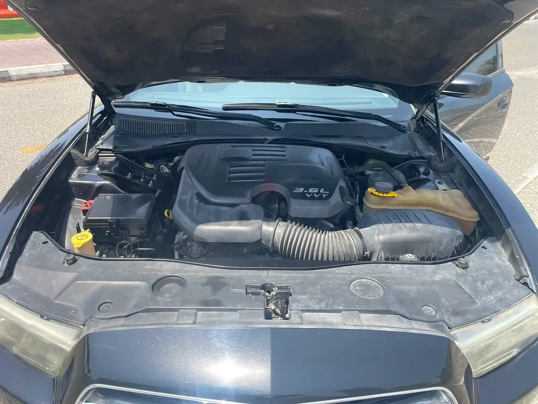 Dodge Charger 3.6 AT RWD (296 hp) - 11