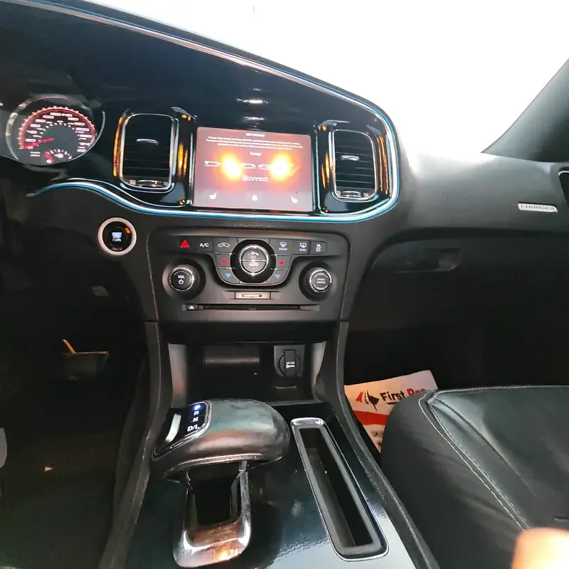 Dodge Charger 3.6 AT RWD (296 حصان) - 6