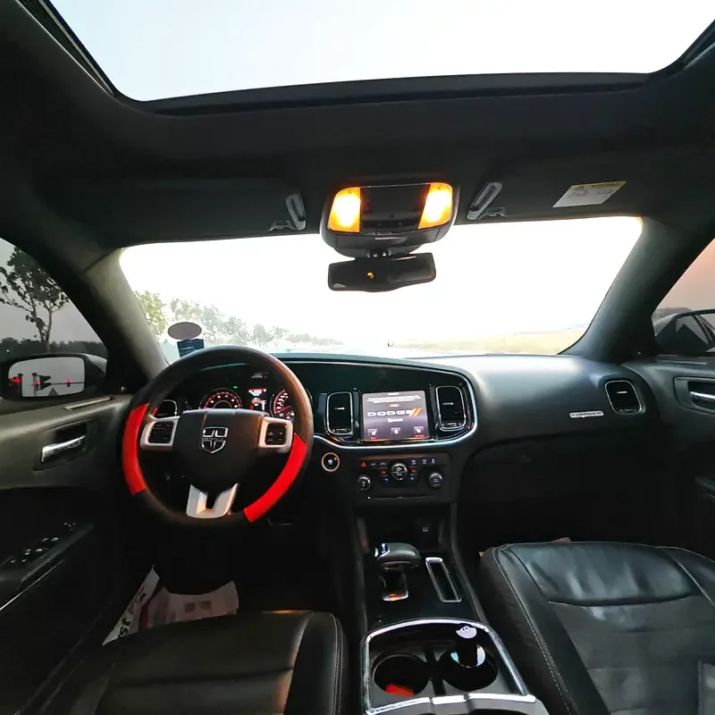 Dodge Charger 3.6 AT RWD (296 حصان) - 14
