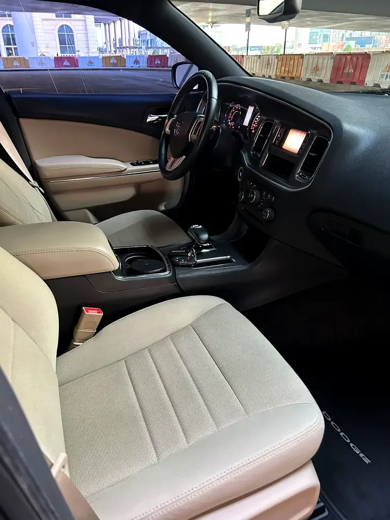 Dodge Charger 3.6 AT RWD (296 hp) - 10