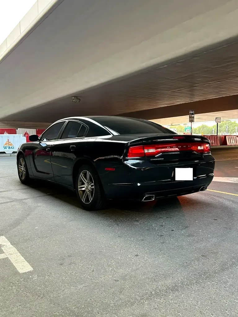Dodge Charger 3.6 AT RWD (296 hp) - 12