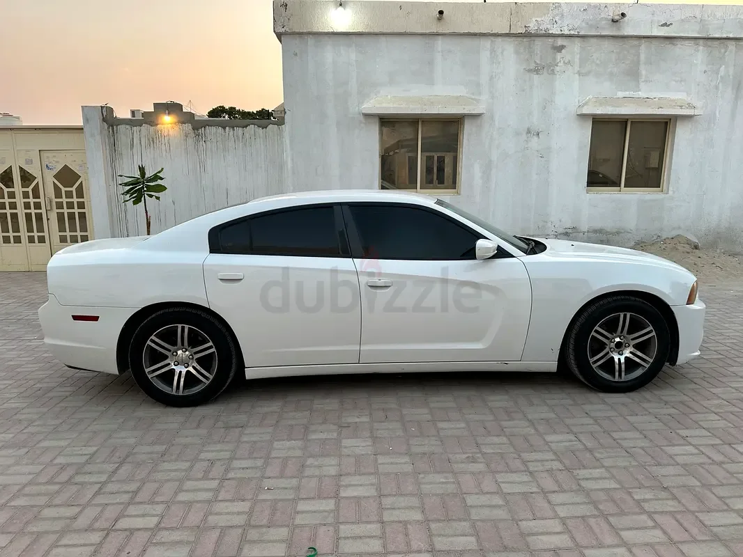 Dodge Charger 3.6 AT RWD (296 hp) - 5