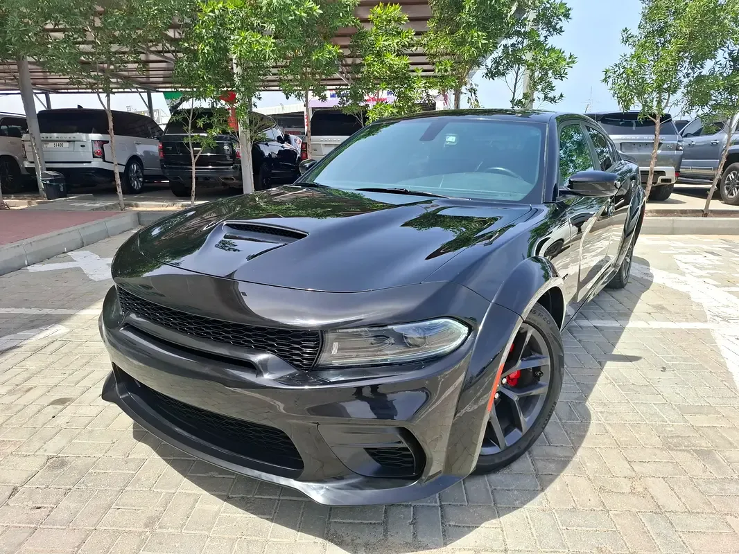 Dodge Charger 5.7 AT (377 hp)