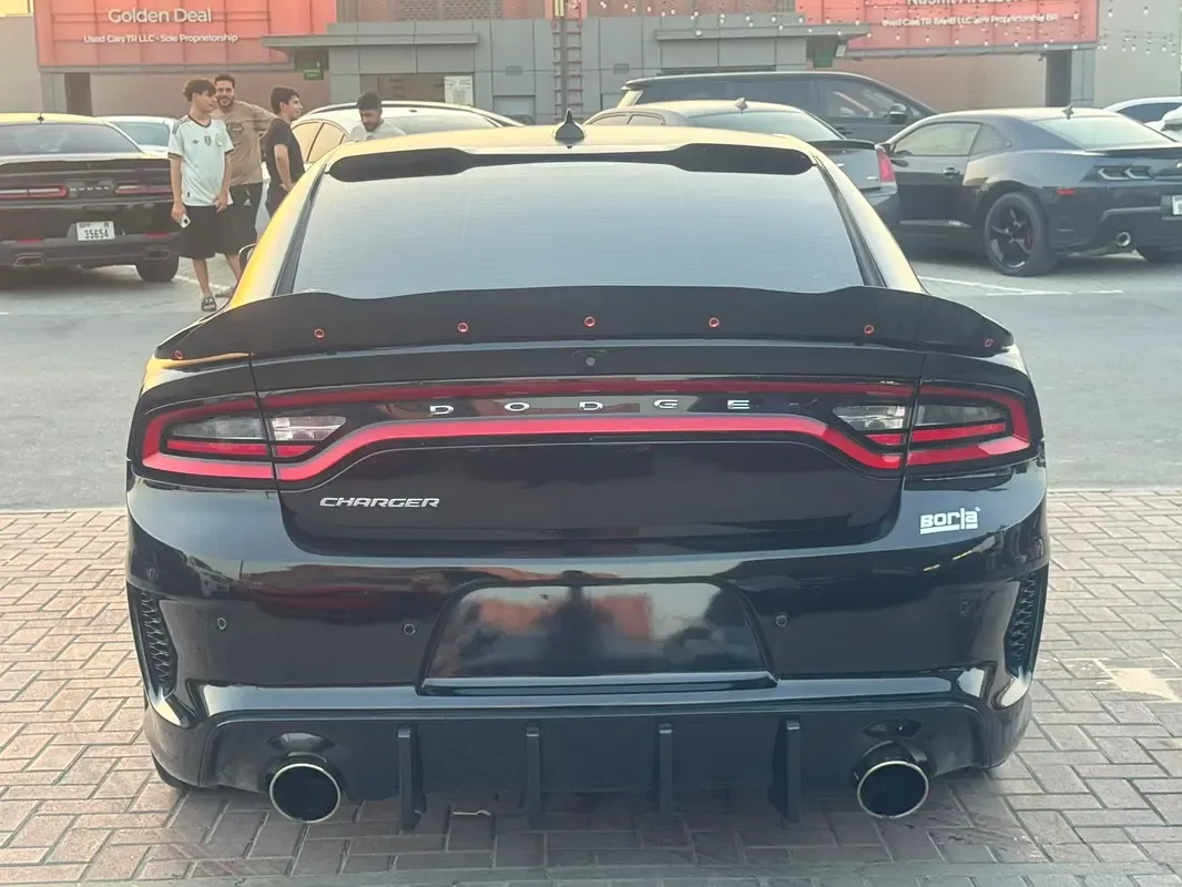 Dodge Charger 5.7 AT (377 حصان) - 6
