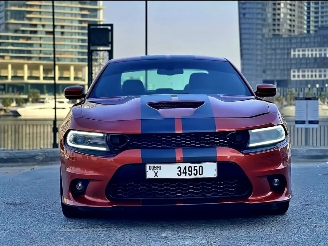 Dodge Charger 5.7 AT (377 hp)