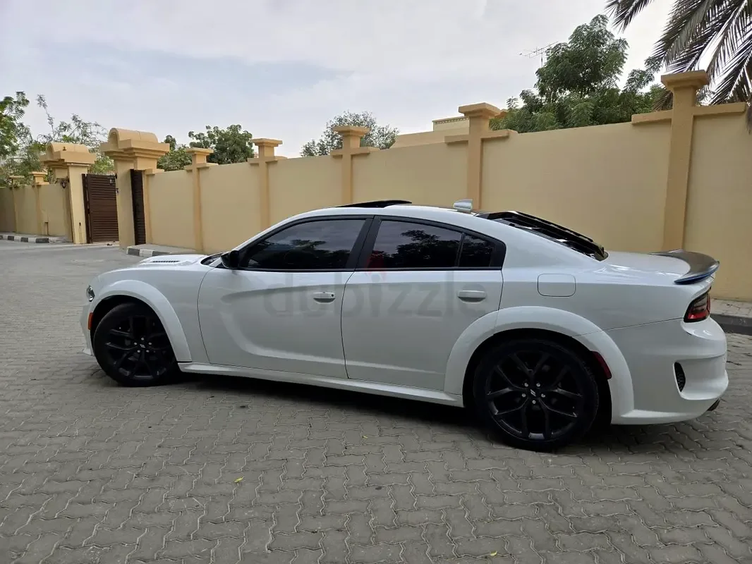 Dodge Charger 5.7 AT (377 حصان) - 6