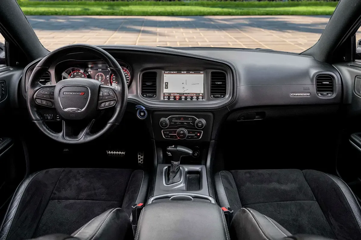 Dodge Charger 5.7 AT (377 hp) - 8