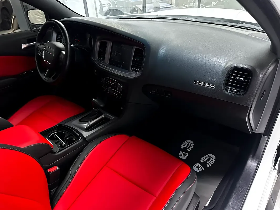 Dodge Charger 5.7 AT (377 hp) - 12