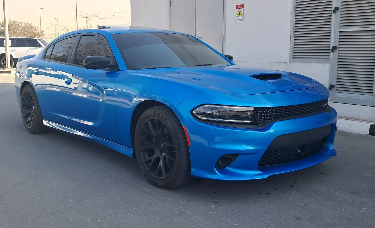 Dodge Charger 5.7 AT (377 hp)