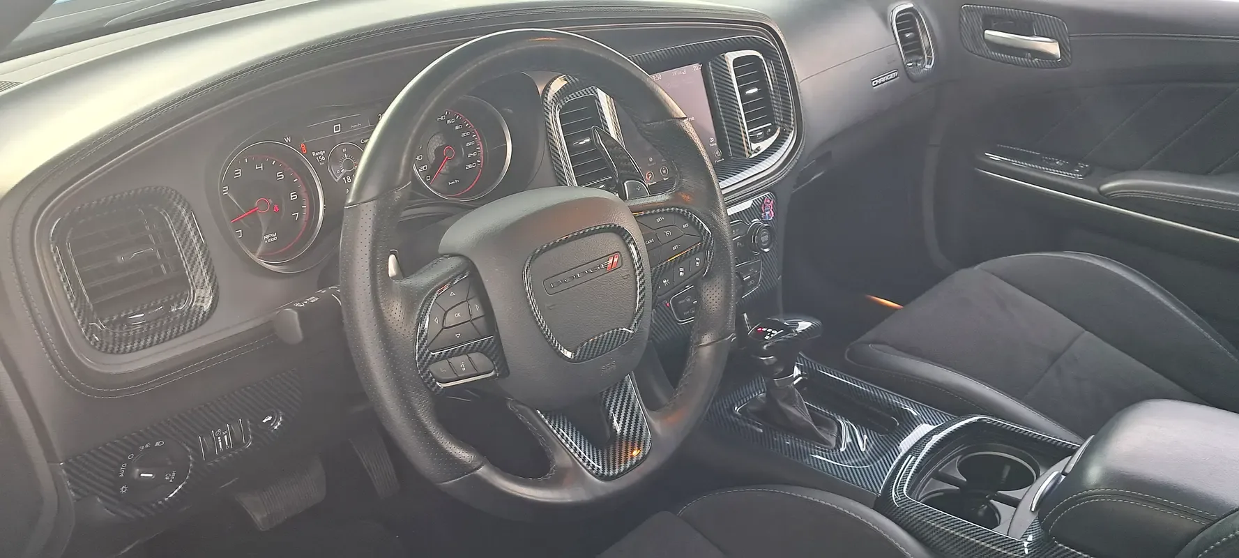 Dodge Charger 5.7 AT (377 hp) - 8
