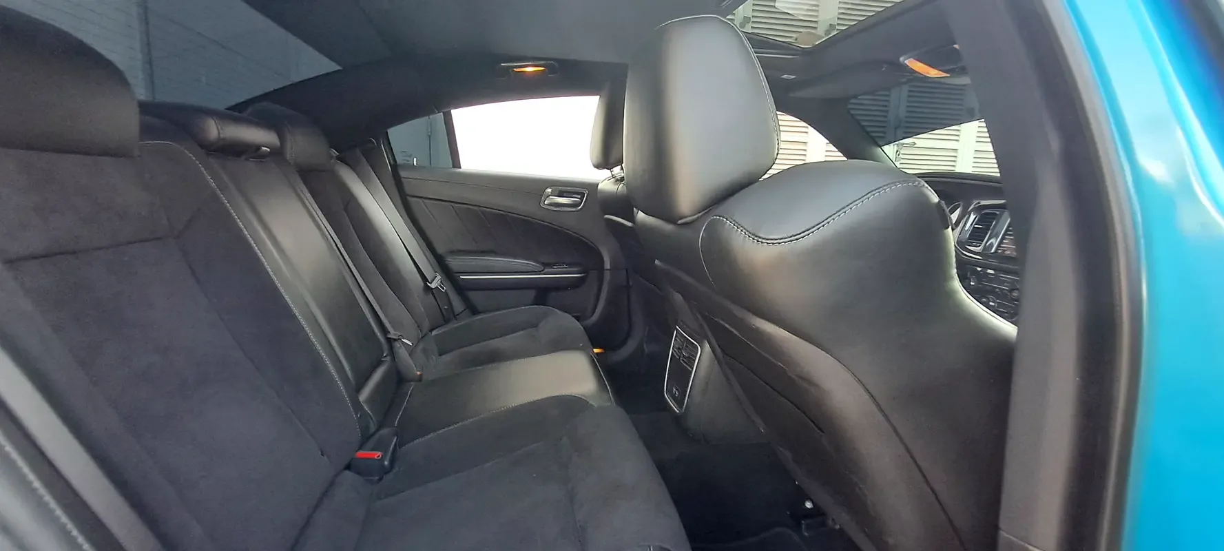 Dodge Charger 5.7 AT (377 hp) - 12