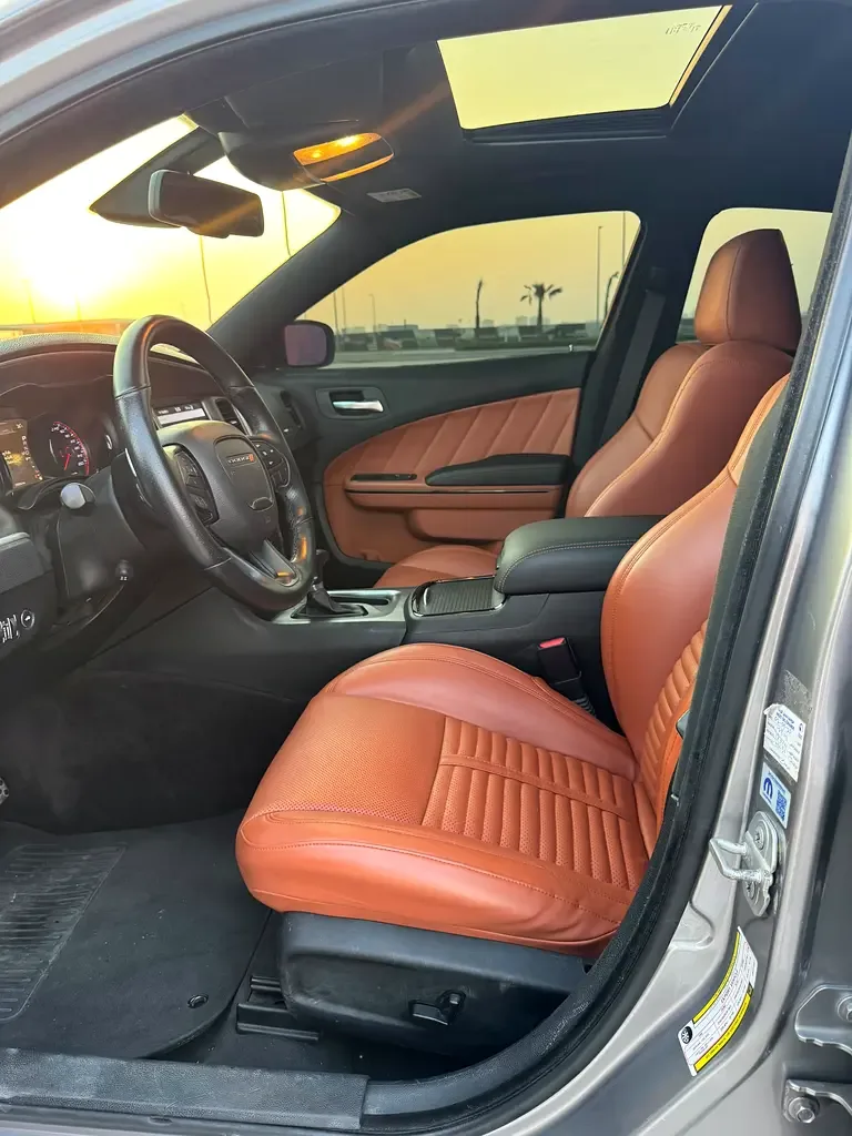 Dodge Charger 5.7 AT (377 hp) - 10