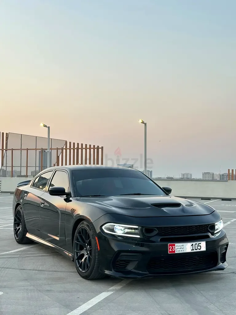 Dodge Charger 5.7 AT (377 hp)
