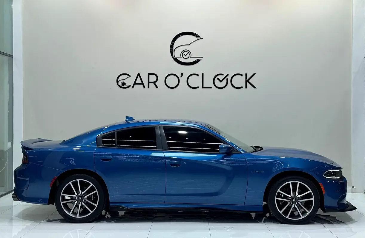 Dodge Charger 5.7 AT (377 حصان) - 5