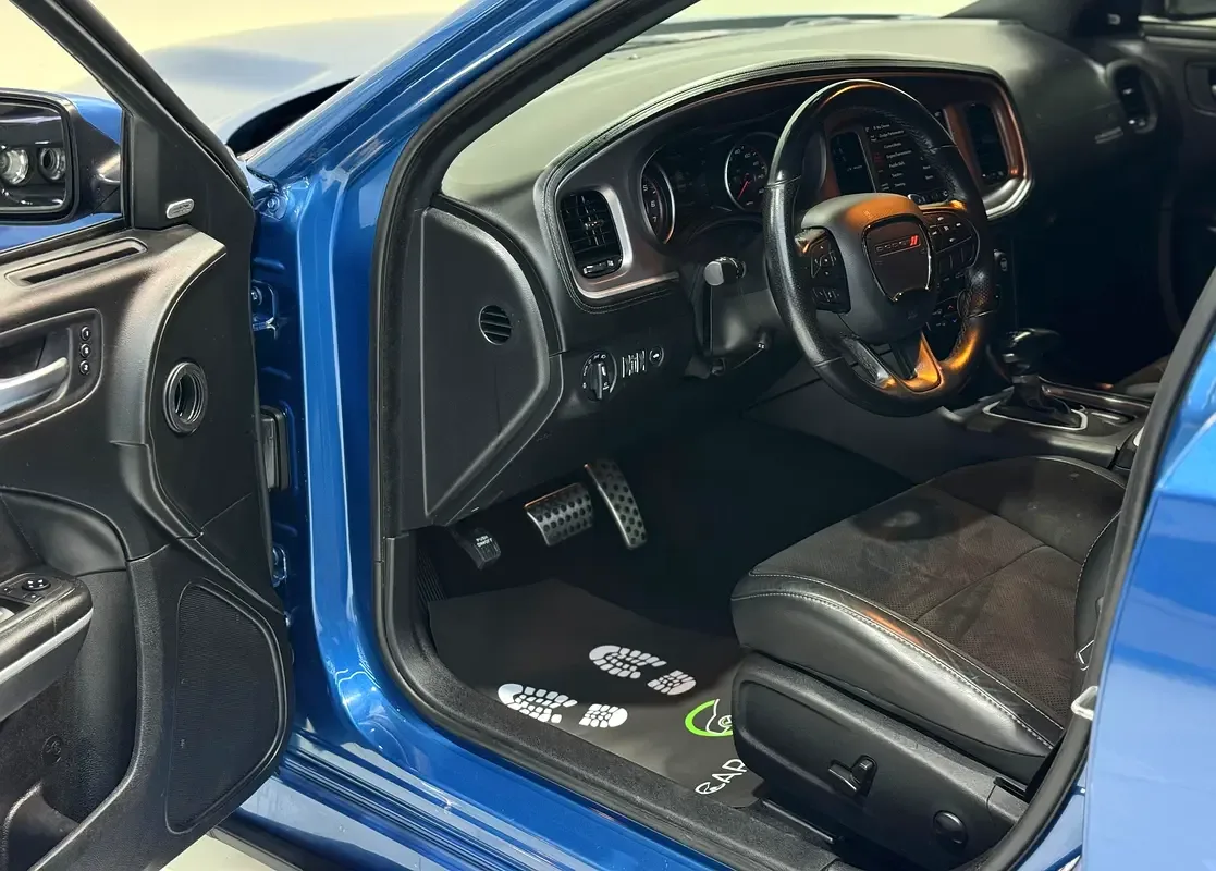 Dodge Charger 5.7 AT (377 حصان) - 9