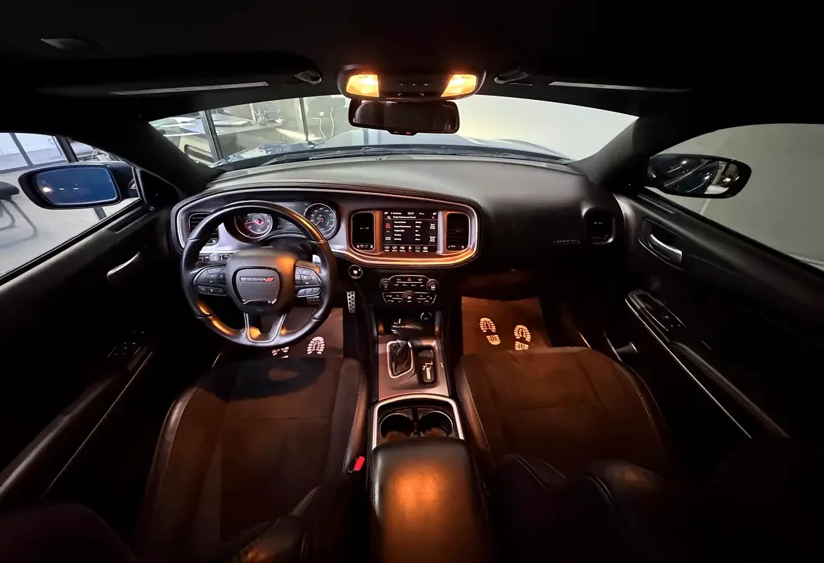 Dodge Charger 5.7 AT (377 حصان) - 12