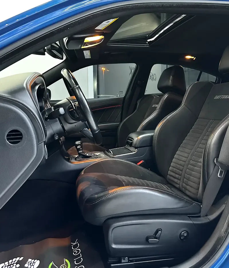 Dodge Charger 5.7 AT (377 hp) - 13