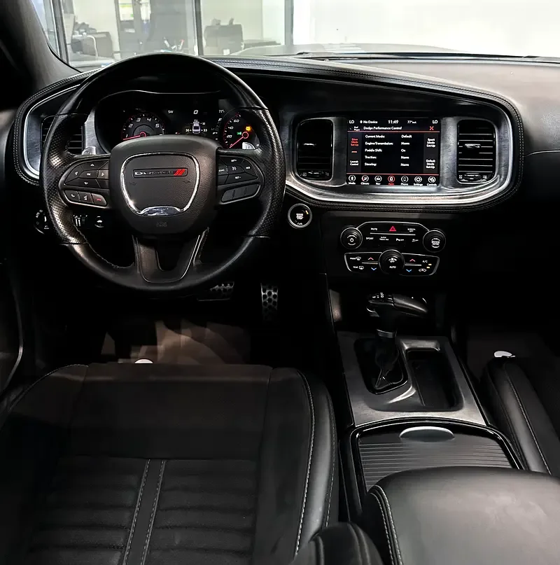 Dodge Charger 5.7 AT (377 hp) - 17