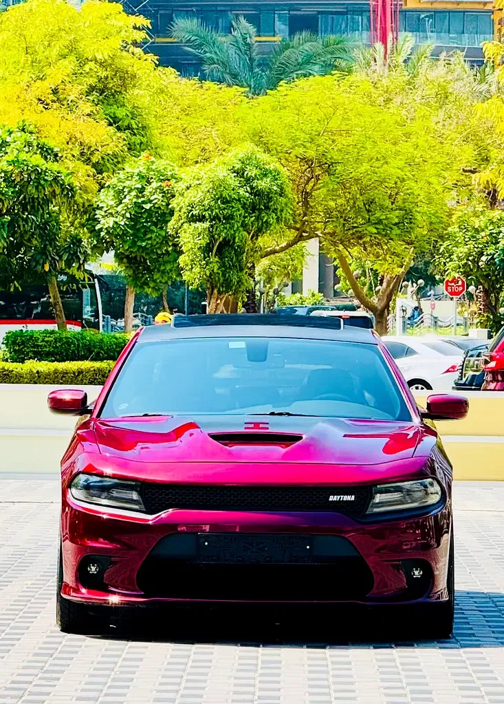 Dodge Charger 5.7 AT (377 حصان) - 2