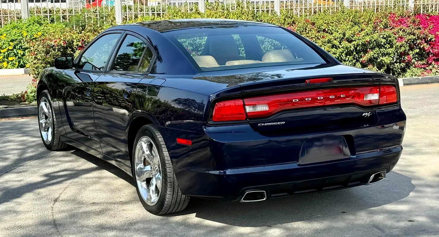 Dodge Charger 5.7 AT RWD (370 hp) - 8