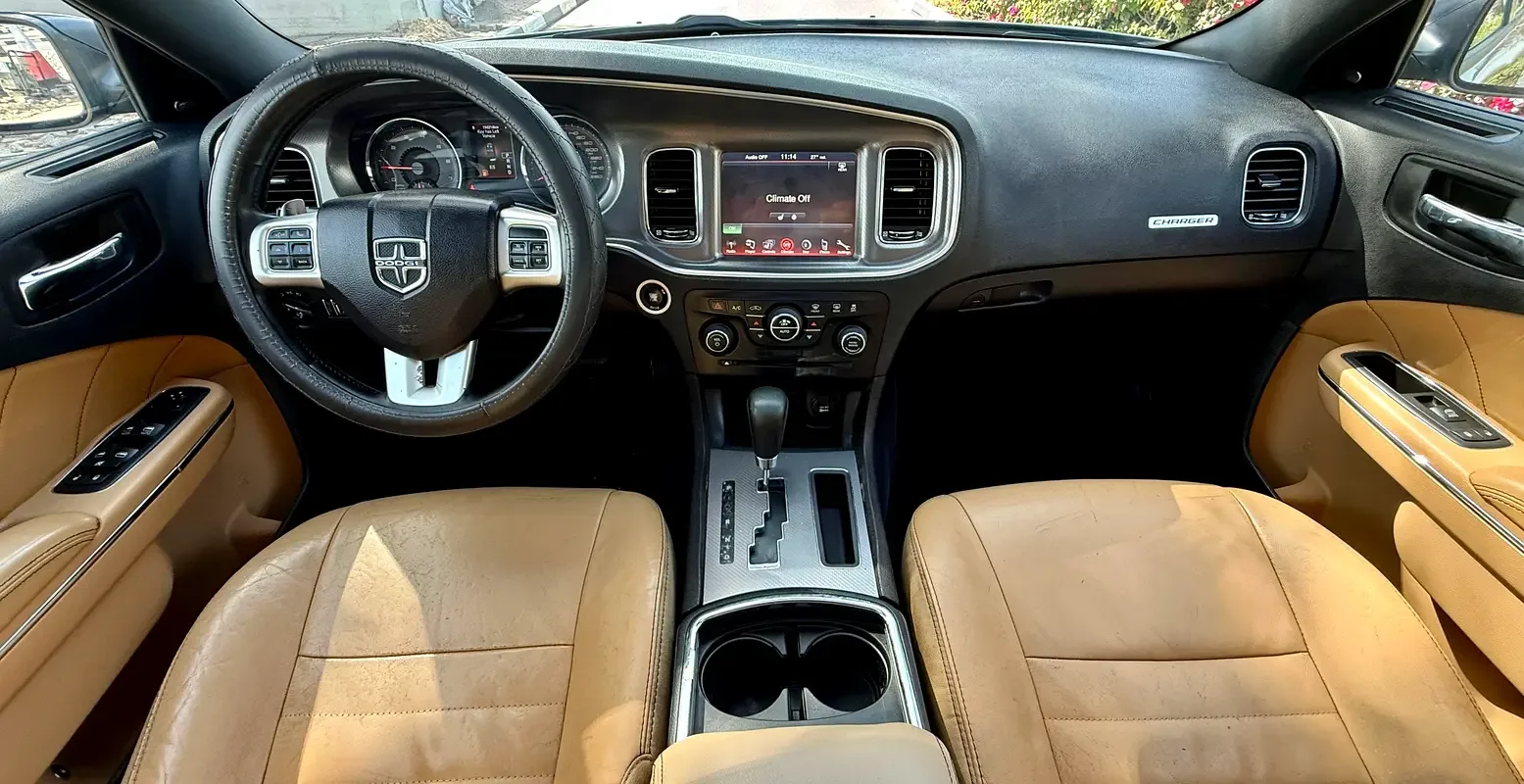 Dodge Charger 5.7 AT RWD (370 hp) - 13