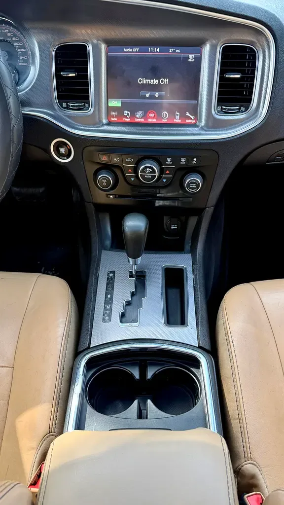 Dodge Charger 5.7 AT RWD (370 hp) - 15