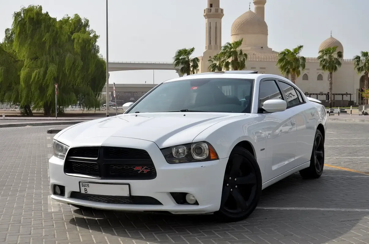 Dodge Charger 5.7 AT RWD (370 hp) - 4