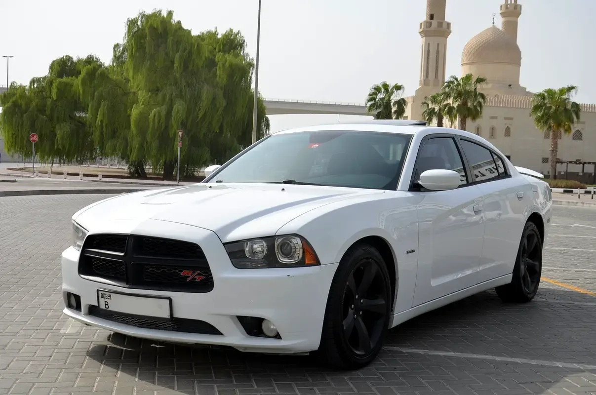 Dodge Charger 5.7 AT RWD (370 hp) - 8