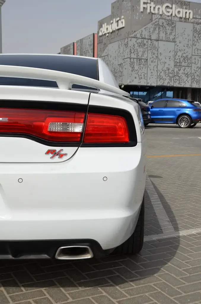 Dodge Charger 5.7 AT RWD (370 hp) - 11