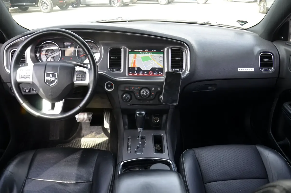 Dodge Charger 5.7 AT RWD (370 hp) - 14