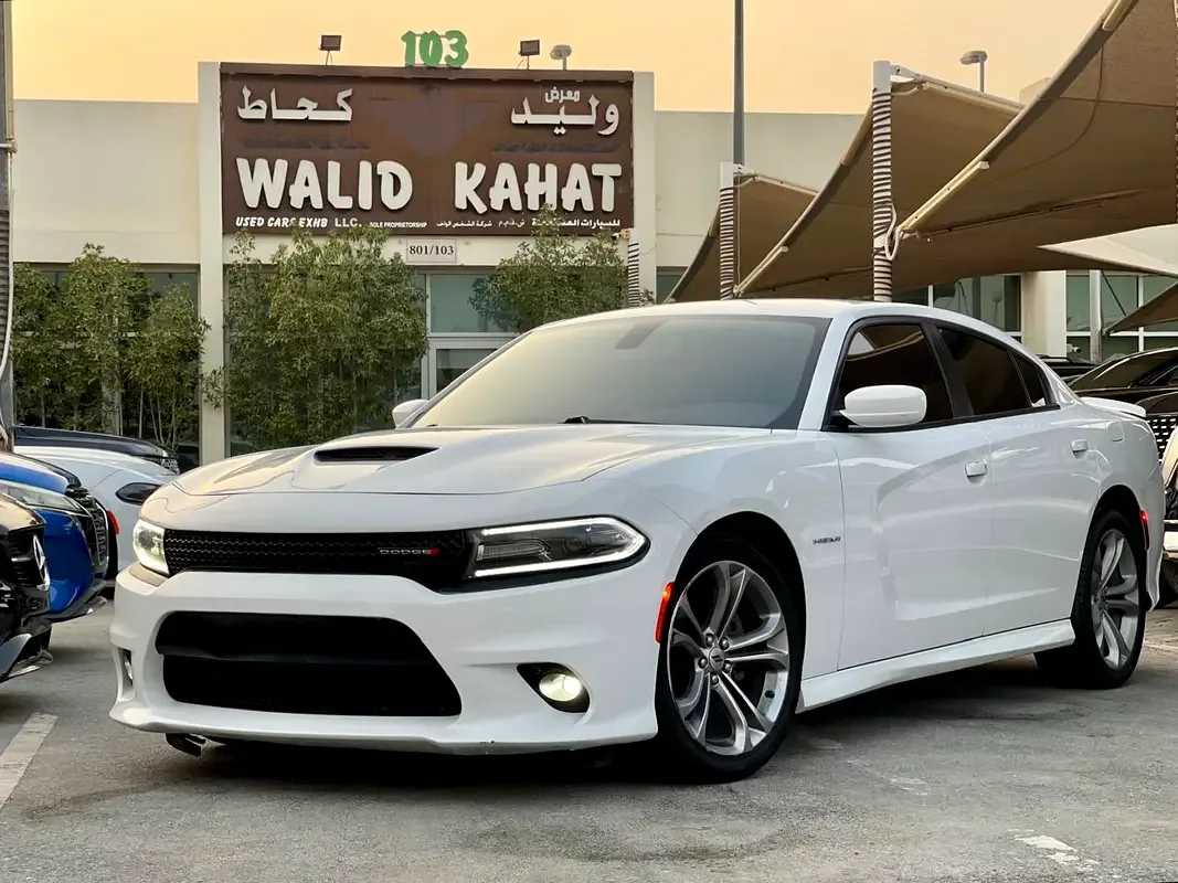 Dodge Charger 5.7 AT RWD (375 hp)