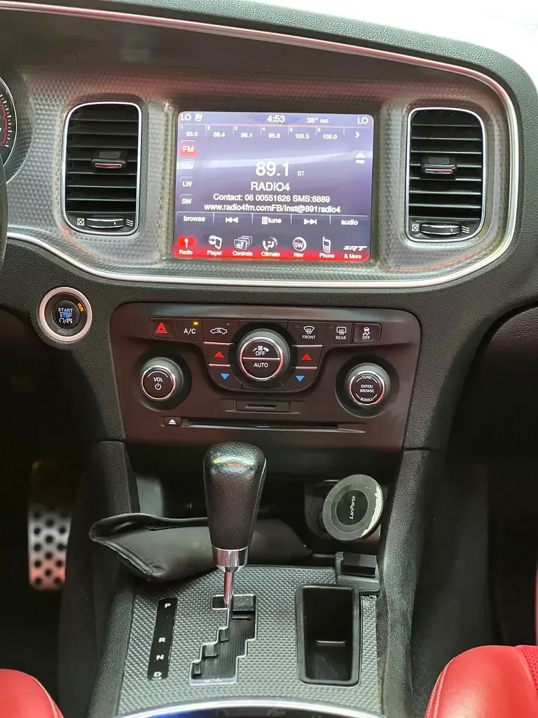 Dodge Charger 6.4 AT RWD (477 hp) - 8