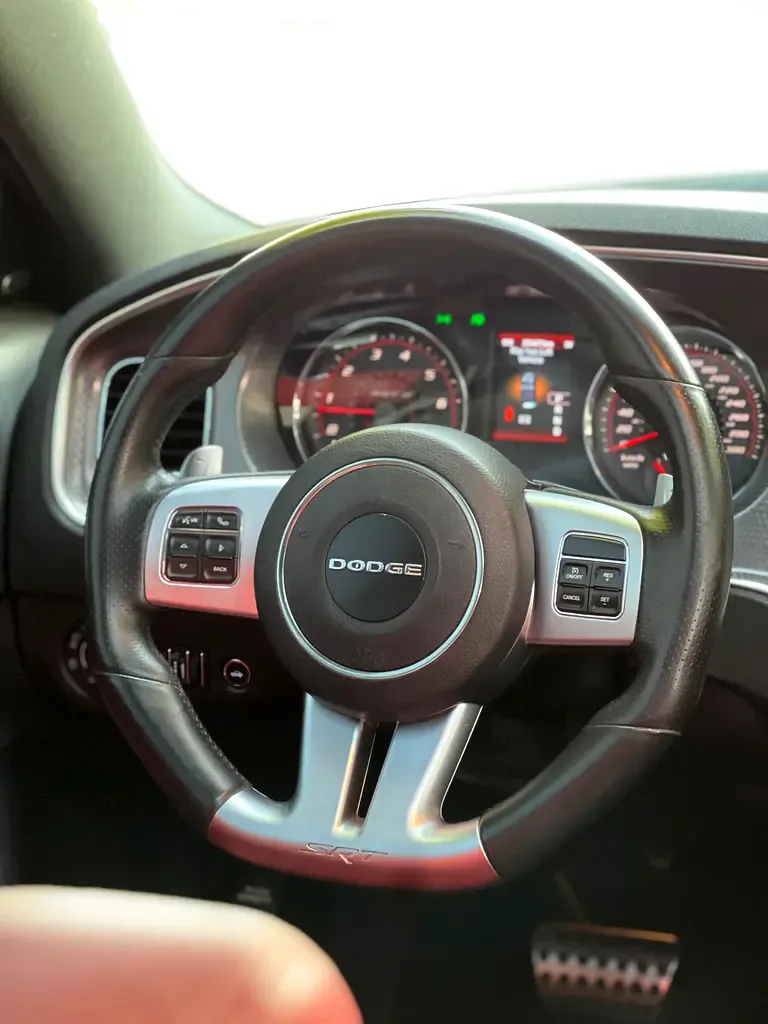 Dodge Charger 6.4 AT RWD (477 hp) - 10