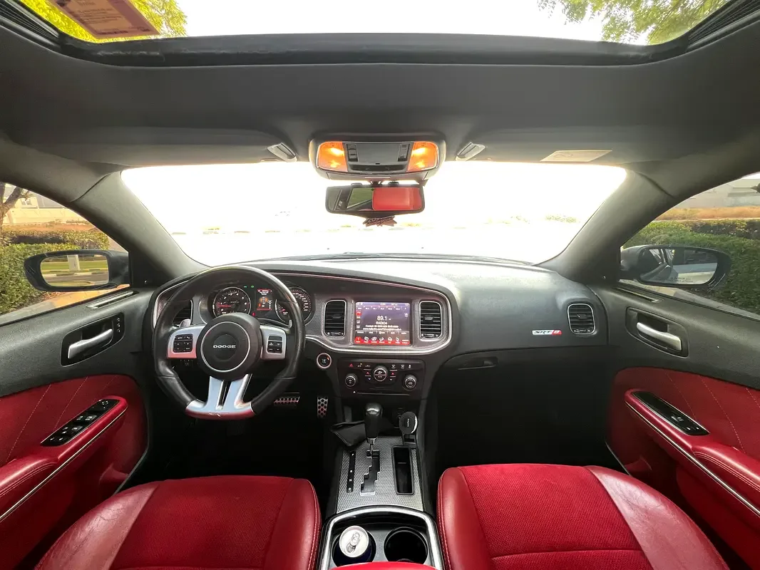 Dodge Charger 6.4 AT RWD (477 hp) - 9