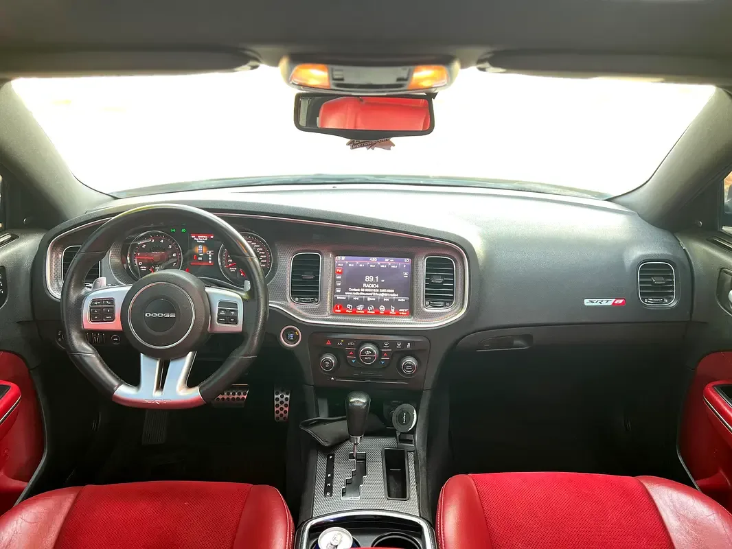 Dodge Charger 6.4 AT RWD (477 hp) - 14