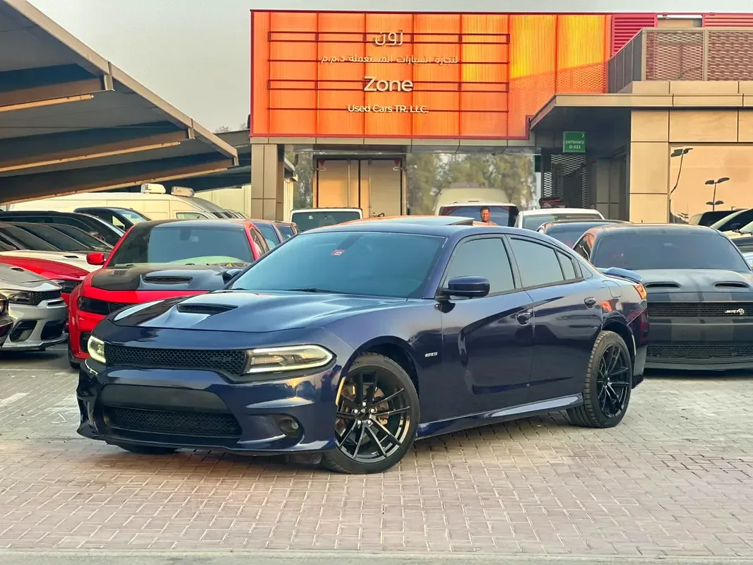 Dodge Charger 6.4 AT RWD (492 hp)