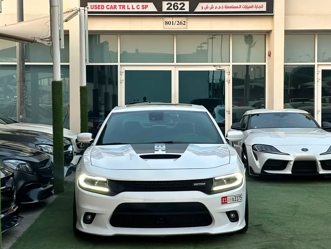 Dodge Charger 6.4 AT RWD (492 حصان) - 2