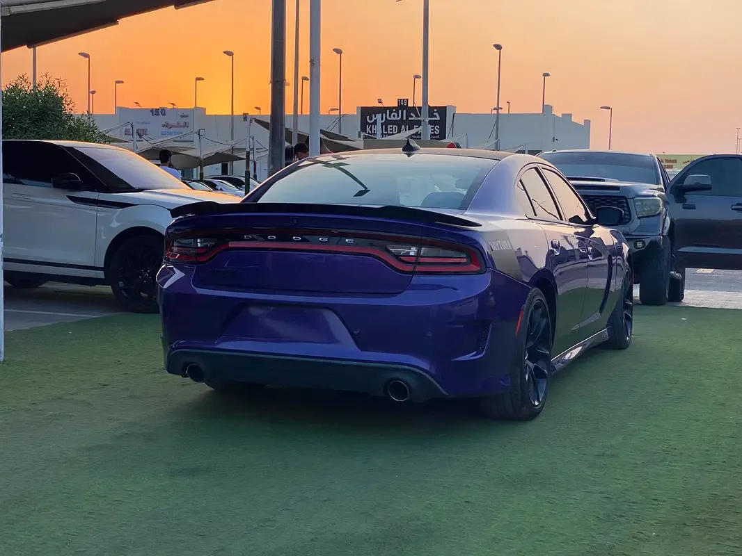 Dodge Charger 6.4 AT RWD (492 hp) - 6