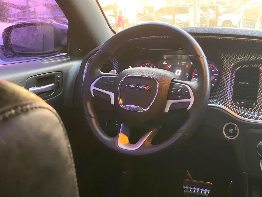 Dodge Charger 6.4 AT RWD (492 hp) - 16