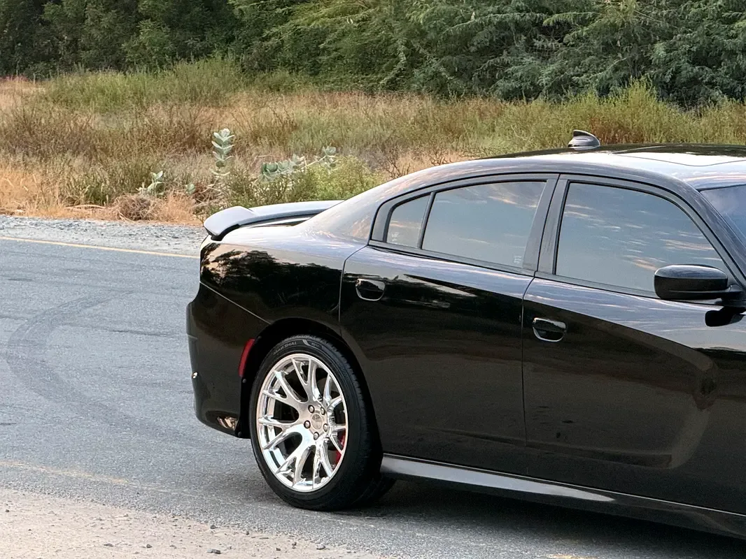 Dodge Charger 6.4 AT RWD (492 حصان) - 11