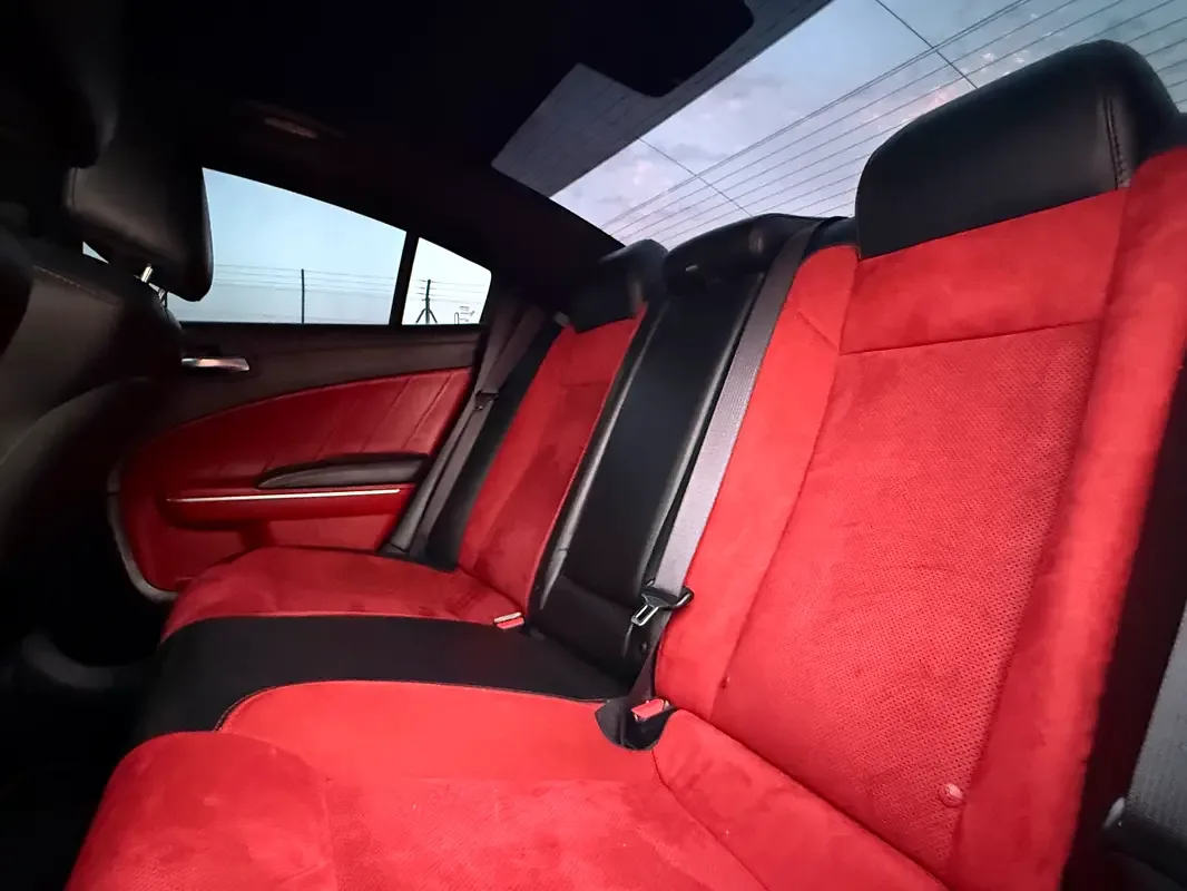 Dodge Charger 6.4 AT RWD (492 حصان) - 19