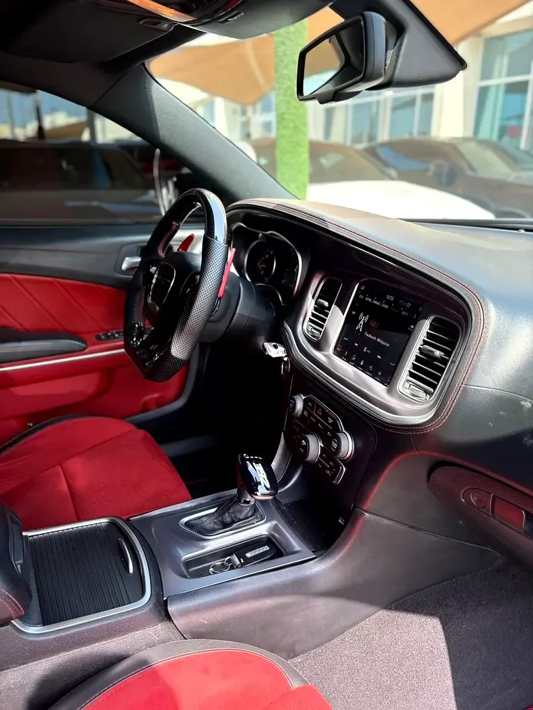 Dodge Charger 6.4 AT RWD (492 hp) - 11