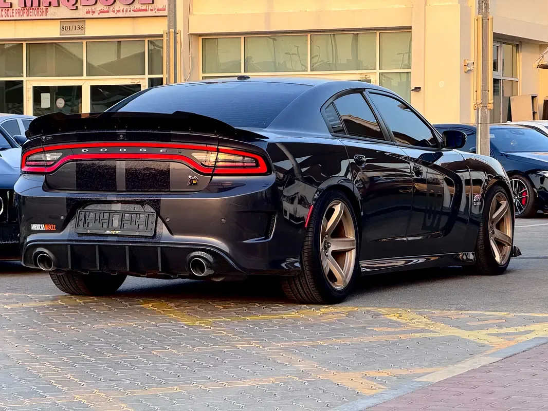 Dodge Charger 6.4 AT RWD (492 hp) - 8