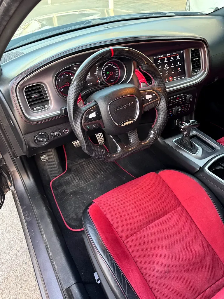 Dodge Charger 6.4 AT RWD (492 hp) - 10
