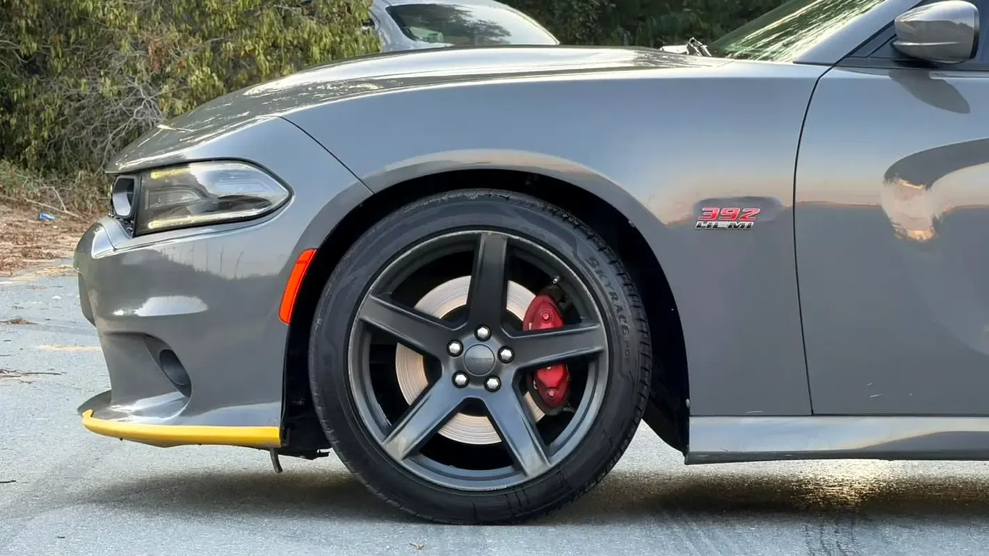 Dodge Charger 6.4 AT RWD (492 hp) - 16