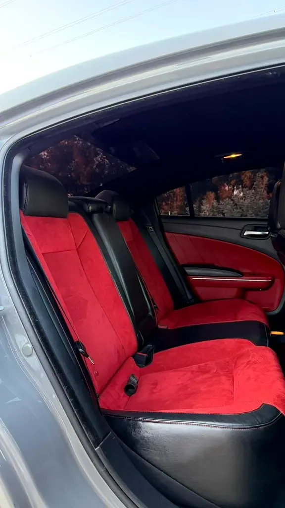 Dodge Charger 6.4 AT RWD (492 hp) - 18
